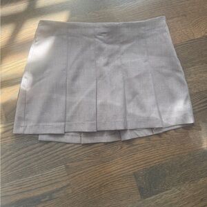 Abercrombie & Fitch Taupe Gray Pleated Mini Skirt